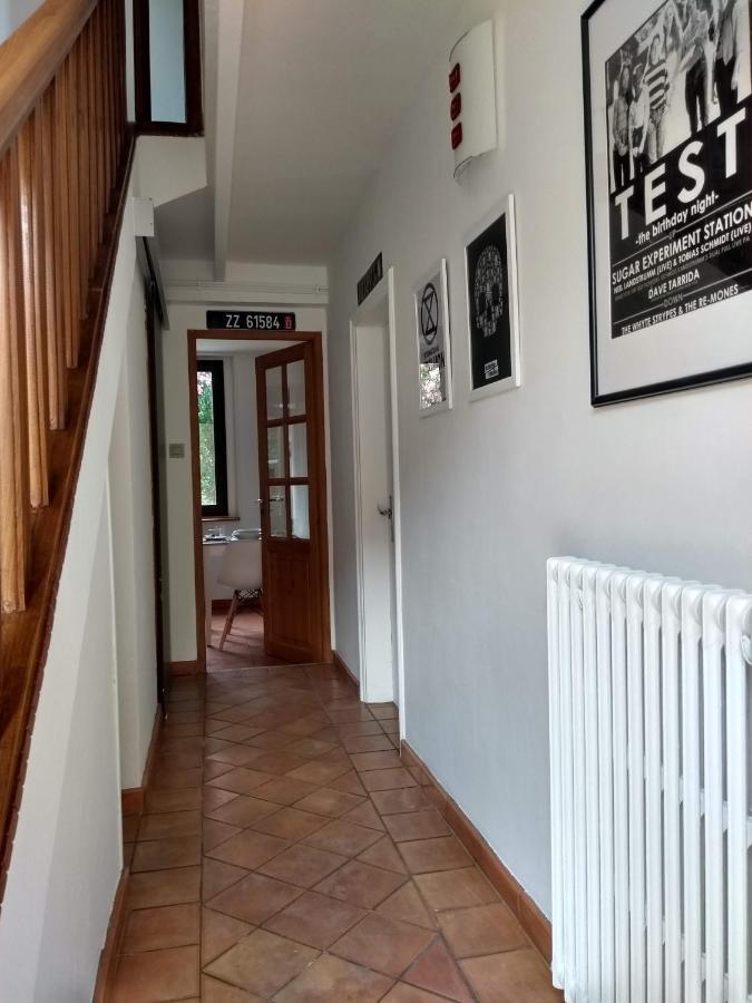 Number15 Guesthouse Каркасон Екстериор снимка