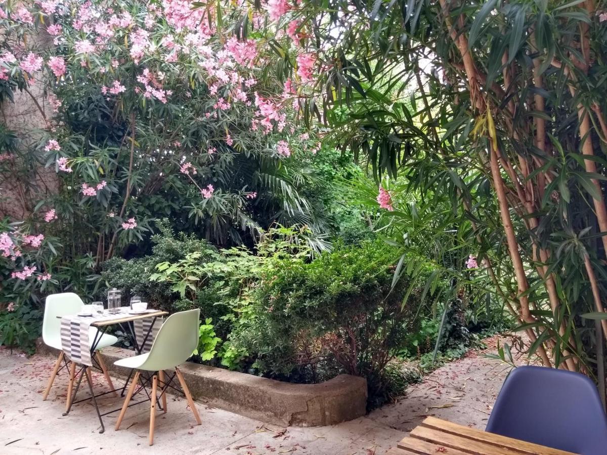 Number15 Guesthouse Каркасон Екстериор снимка